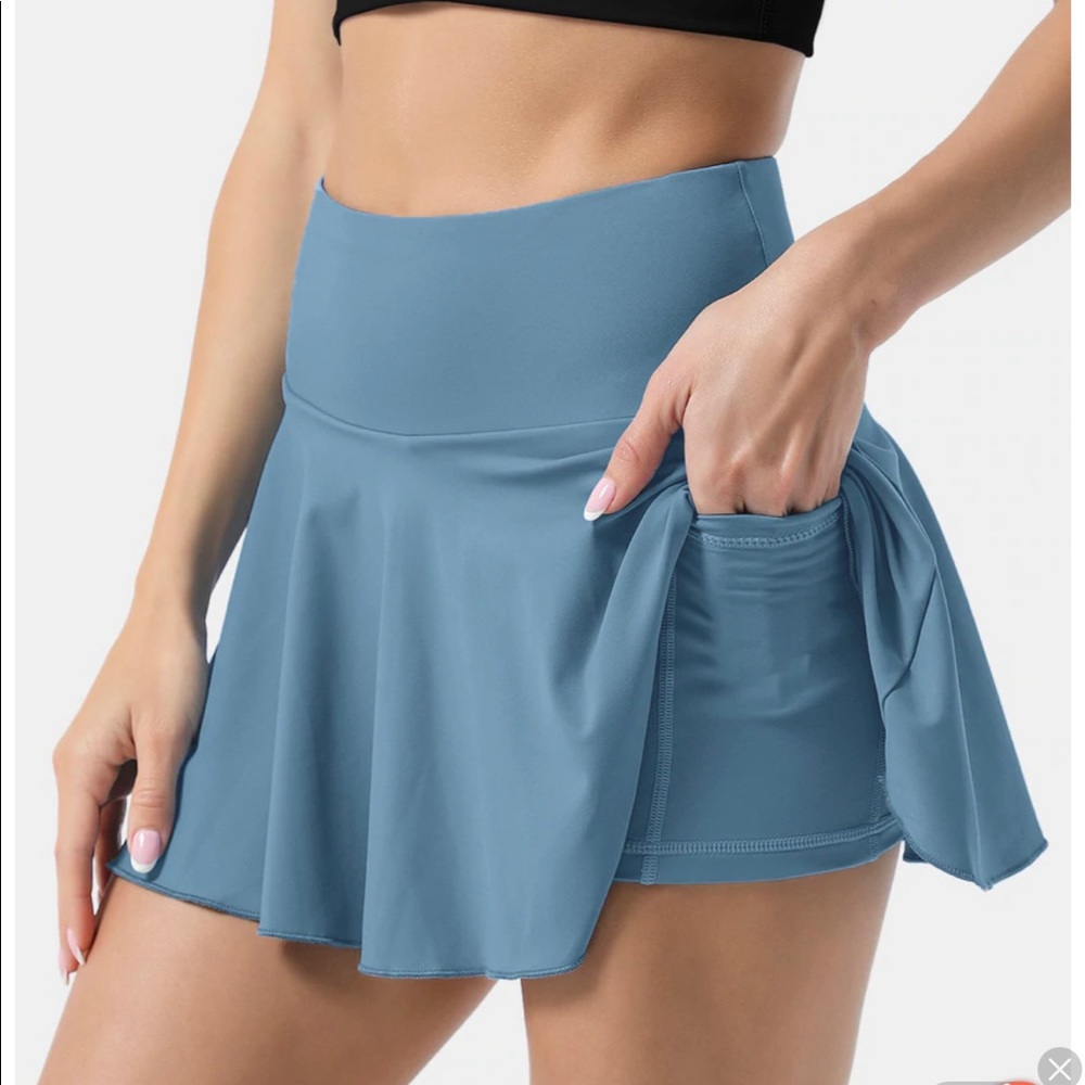 HALARA tennis skirt supper cute never worn
